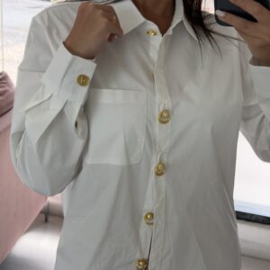 CAMISA BLANCA BOTONES JOYERIA
